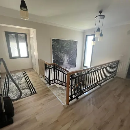 X - Cozy Near The And And Airport Ξενοδοχείο 4*