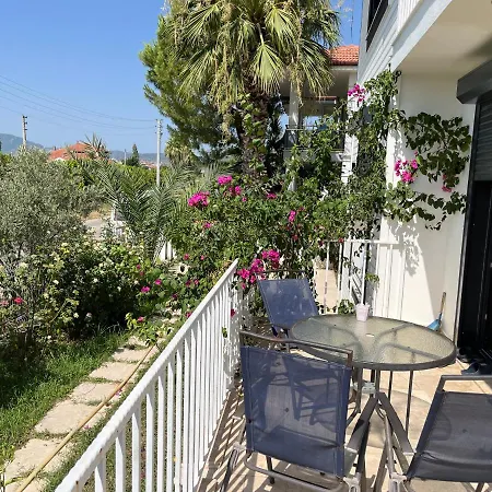 X - Cozy Near The And And Airport 4*